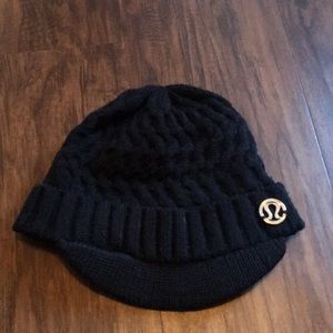 lululemon brimmed beanie